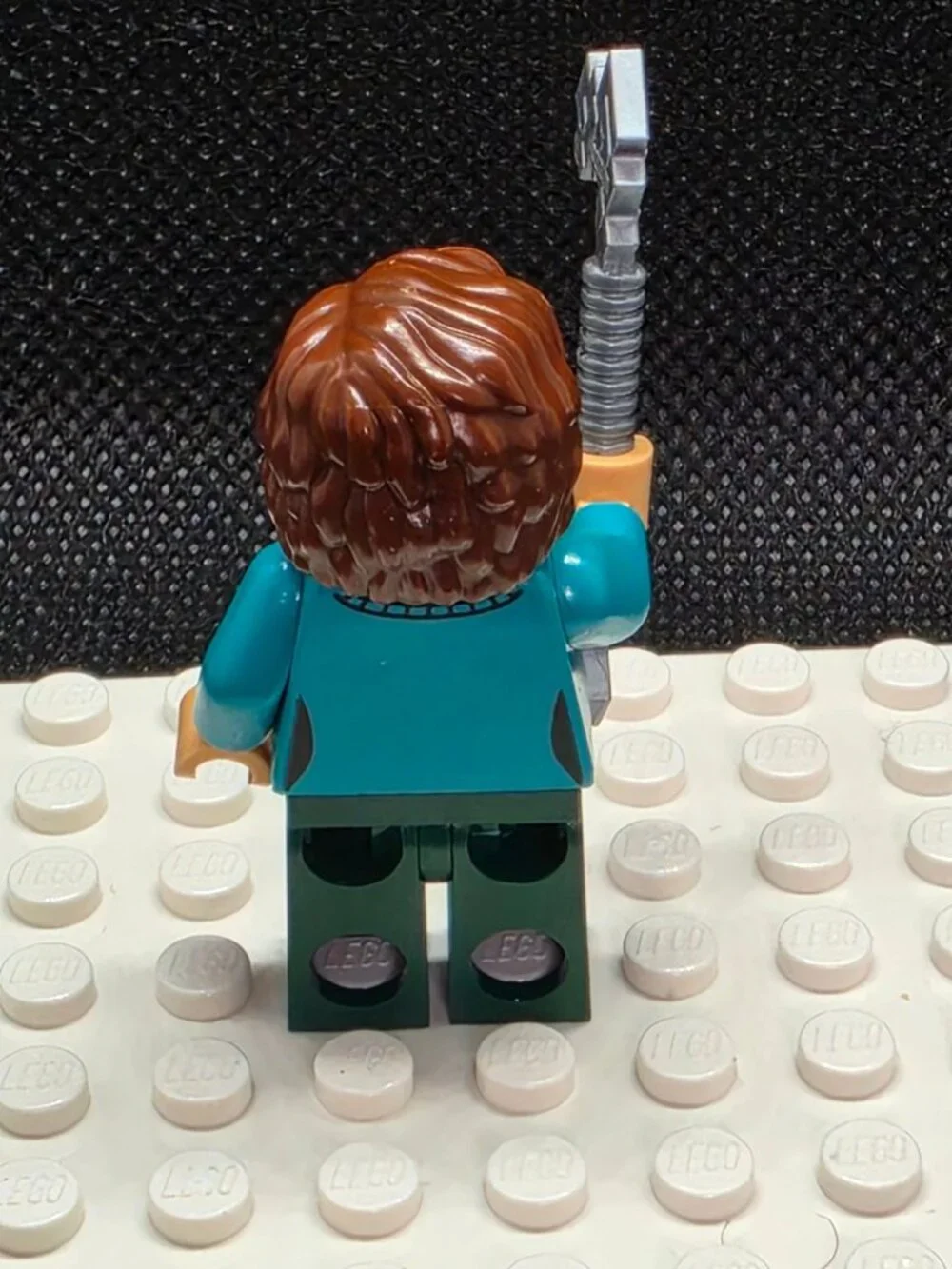LEGO Minecraft Natalie Minifigure (min209) From Ghast Balloon Village Set